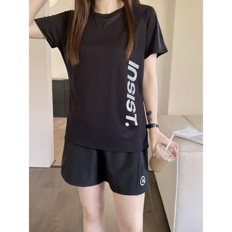 Спортивный костюм для женщин летний для бега быстросохнущий уличный шорты L чёрный
Спортивный костюм для женщин летний для бега быстросохнущий уличный шорты L чёрный