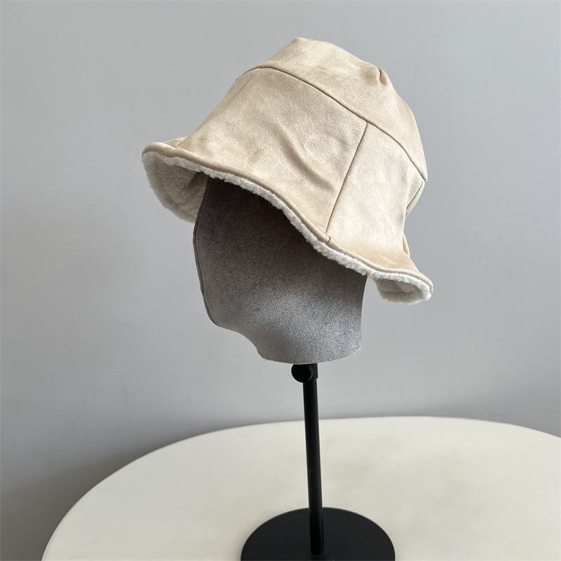 Suede and fleece thermal basin hat women s winter fashion simple windproof fisherman hat tide M(56-58cm) верблюд
Suede and fleece thermal basin hat women s winter fashion simple windproof fisherman hat tide M(56-58cm) верблюд