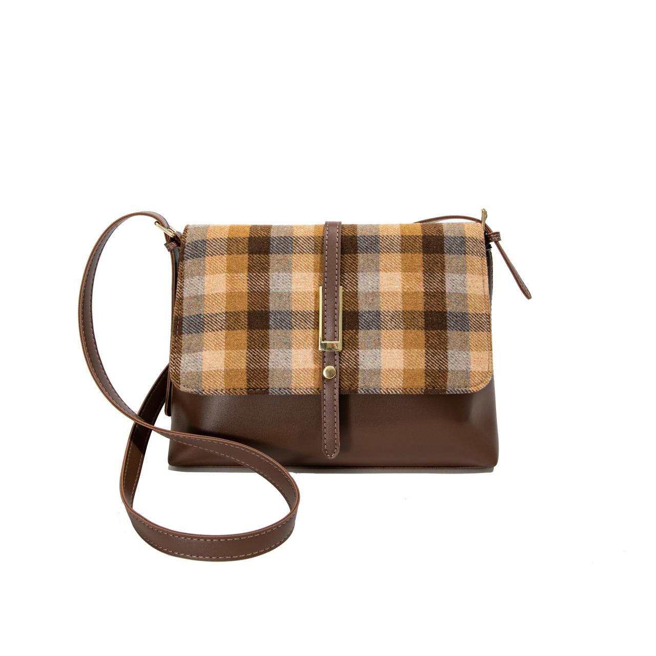 Plaid Bag Women s New Casual Versatile Shoulder Bag Large Capacity Tote Bag Fashion Commuter Messenger Bag
Plaid Bag Women s New Casual Versatile Shoulder Bag Large Capacity Tote Bag Fashion Commuter Messenger Bag