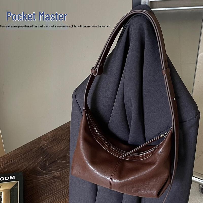 Retro Pleated Cowhide Shoulder Crossbody Bag
Retro Pleated Cowhide Shoulder Crossbody Bag
