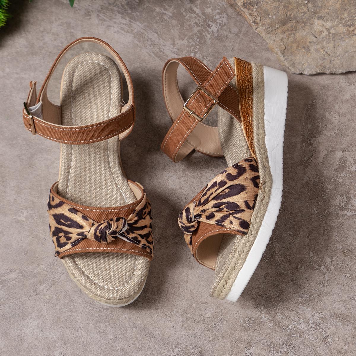 Женские модные сандалии с цветными блоками, повседневные летние пляжные шлепанцы без шнуровки, нескользящие шлепанцы на танкетке 43 коричневый