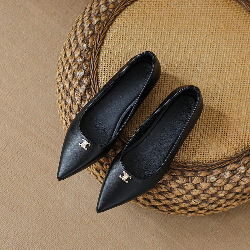 Осень новые туфли-лодочки с острым носком и неглубоким вырезом, женские, с внутренней высотой, на мягкой подошве, нескользящие, женская обувь, маленький размер 33 39 чёрный
Осень новые туфли-лодочки с острым носком и неглубоким вырезом, женские, с внутренней высотой, на мягкой подошве, нескользящие, женская обувь, маленький размер 33 39 чёрный