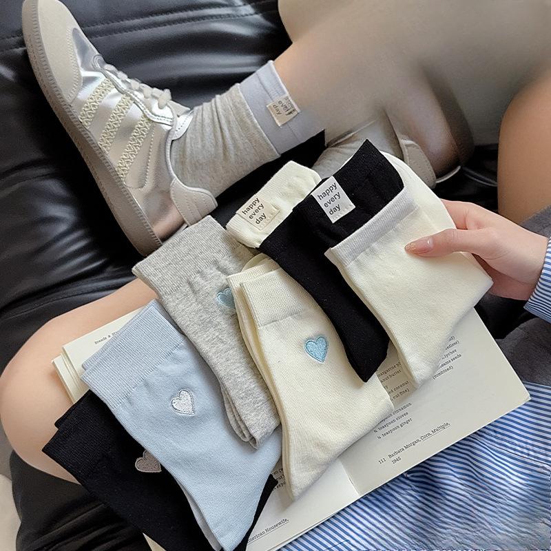 Ladies Spring All Purpose Embroidery Love Double Robed Cloth Logo Medium Tube Pile Socks 1 pair чорний
Ladies Spring All Purpose Embroidery Love Double Robed Cloth Logo Medium Tube Pile Socks 1 pair чорний
