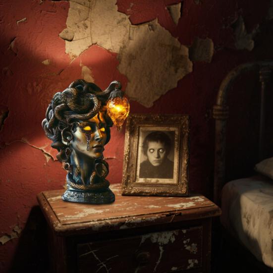 Yousheng Gorgon Table Lamp Retro Greek Mythology Gorgon Statue Desk Lamp Night Light for Bedroom Living Room Entrance Decoration A
Yousheng Gorgon Table Lamp Retro Greek Mythology Gorgon Statue Desk Lamp Night Light for Bedroom Living Room Entrance Decoration A