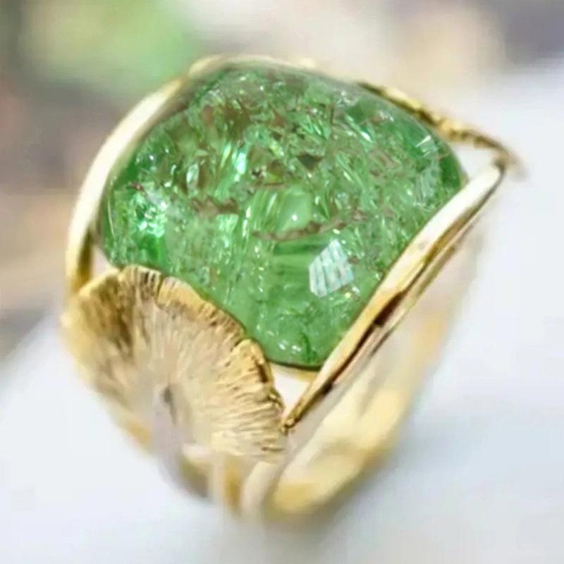 European and American New Niche Ginkgo Leaf Ring, Women s Green Zircon Crystal Texture, Exquisite Countryside Style Accessory 8
European and American New Niche Ginkgo Leaf Ring, Women s Green Zircon Crystal Texture, Exquisite Countryside Style Accessory 8