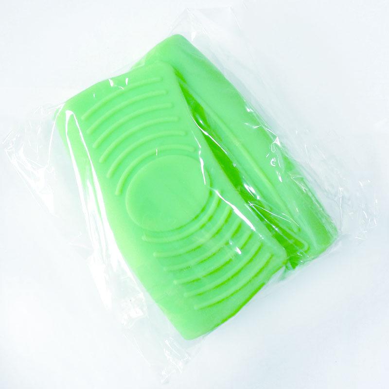 Утолщенная многоцветная силиконовая миска и тарелка, прихватка-клипса
Утолщенная многоцветная силиконовая миска и тарелка, прихватка-клипса