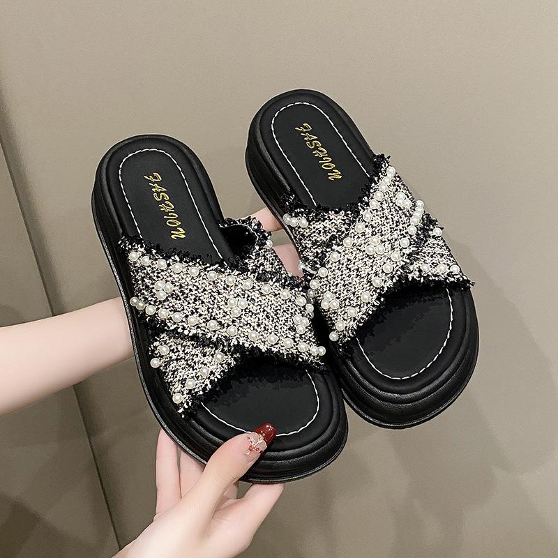 Маленькие ароматные тапочки на толстой подошве, женские летние сандалии с крестообразным жемчугом, тапочки, женская пляжная обувь, женская модная летняя дышащая обувь 40
Маленькие ароматные тапочки на толстой подошве, женские летние сандалии с крестообразным жемчугом, тапочки, женская пляжная обувь, женская модная летняя дышащая обувь 40