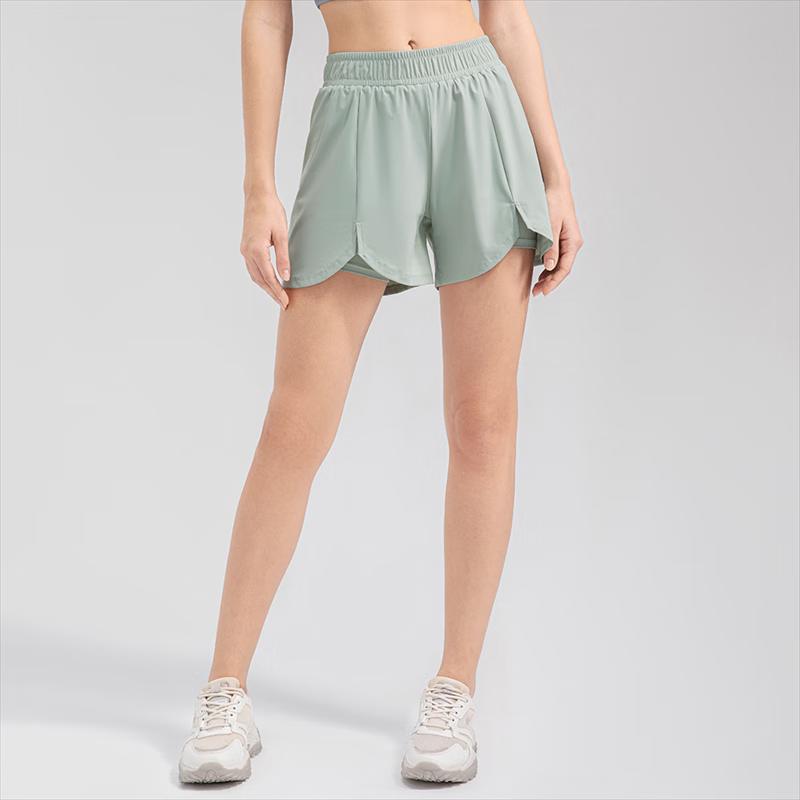 Women s Dual-Layer Loose Fit Breathable Yoga Shorts L
Women s Dual-Layer Loose Fit Breathable Yoga Shorts L
