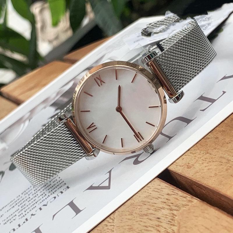 Жіночий кварцовий годинник Armani AR1688 з рожевого золота з циферблатом з перламутру
Жіночий кварцовий годинник Armani AR1688 з рожевого золота з циферблатом з перламутру
