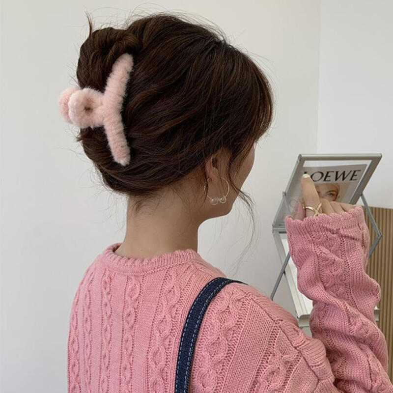 King of hairpins for long, thick hair white
King of hairpins for long, thick hair white