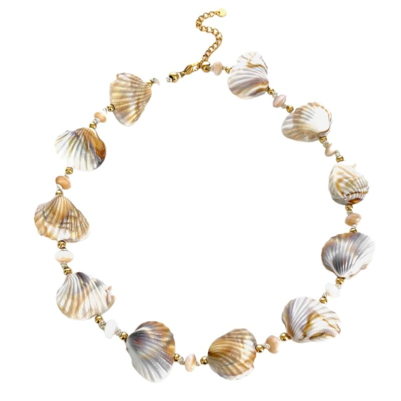 Coastal Style Lightweight Beaded Pendant Necklace With Shell Design For Casual Outfits And Travel 1
Coastal Style Lightweight Beaded Pendant Necklace With Shell Design For Casual Outfits And Travel 1
