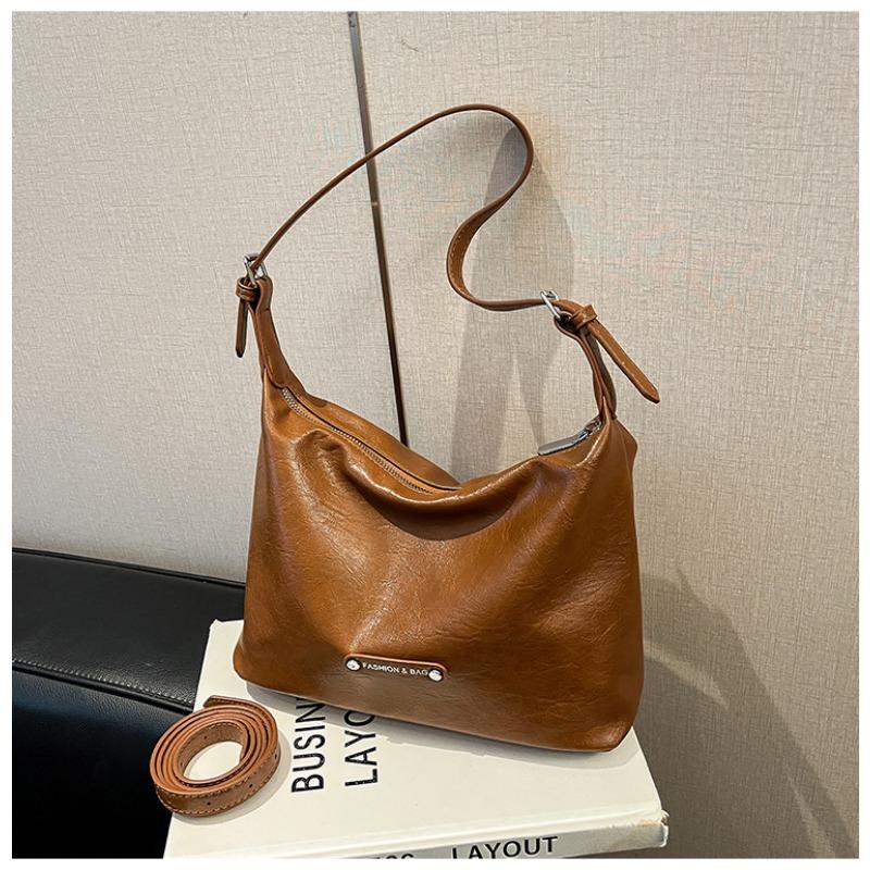 Casual simple tote bag women s autumn new retro fashion large capacity shoulder bag fashionable messenger bag
Casual simple tote bag women s autumn new retro fashion large capacity shoulder bag fashionable messenger bag