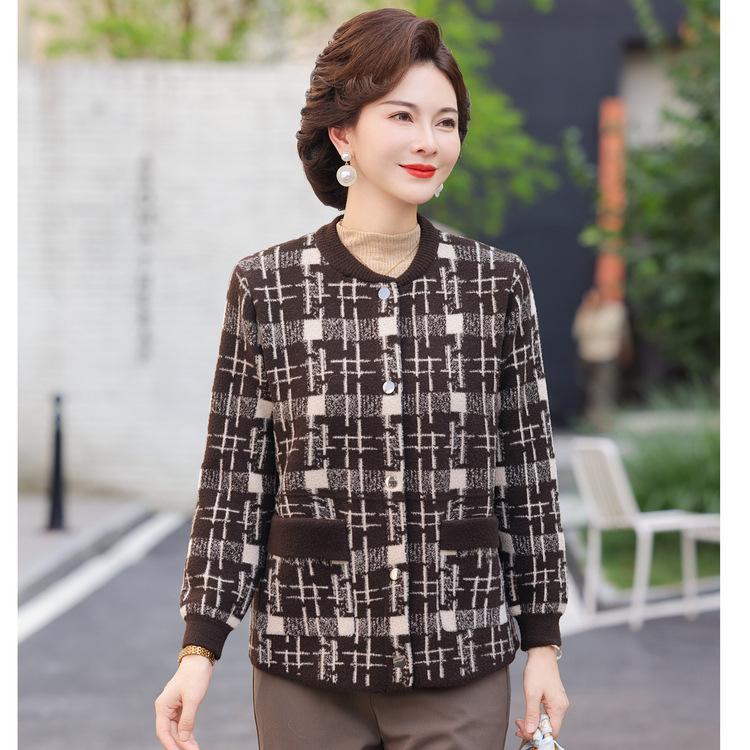 Мамин осенне-зимний свитер-пальто для женщин среднего и пожилого возраста в западном клетчатом корейском стиле, кашемировый кардиган 3XL
Мамин осенне-зимний свитер-пальто для женщин среднего и пожилого возраста в западном клетчатом корейском стиле, кашемировый кардиган 3XL