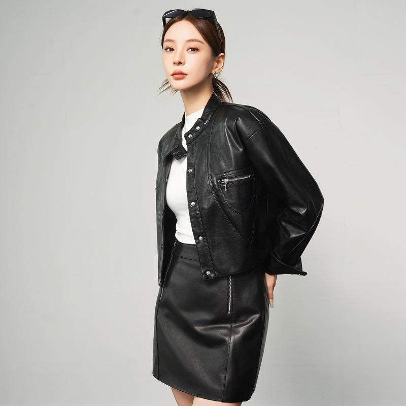 Women s Slim Fit Lambskin Leather Jacket - Autumn/Winter 2025 Fashion, Versatile Casual Coat Medium
Women s Slim Fit Lambskin Leather Jacket - Autumn/Winter 2025 Fashion, Versatile Casual Coat Medium