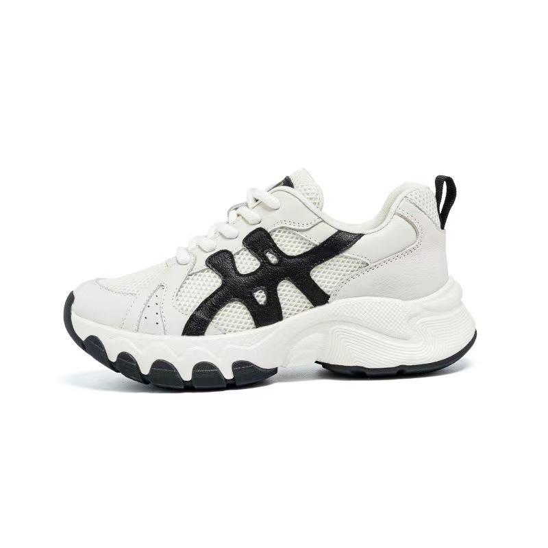 First layer cowhide dad shoes women s autumn new sports and leisure shoes versatile and lightweight little white shoes women 40
First layer cowhide dad shoes women s autumn new sports and leisure shoes versatile and lightweight little white shoes women 40