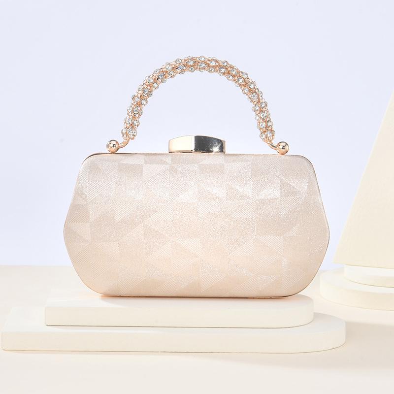 Triangular Pattern Glossy Shining Lady Clutch Bag Party Evening Banquet Women Luxury Crossbody Shoulder Bags Diamond Handbag шампанського
Triangular Pattern Glossy Shining Lady Clutch Bag Party Evening Banquet Women Luxury Crossbody Shoulder Bags Diamond Handbag шампанського