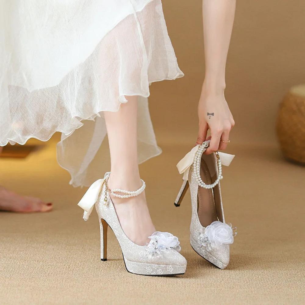High heels, women s wedding shoes, Hexiu, two pairs of thick heels, beautiful ankle rings, pearl straps, bridal shoes 35 светло-желтого
High heels, women s wedding shoes, Hexiu, two pairs of thick heels, beautiful ankle rings, pearl straps, bridal shoes 35 светло-желтого