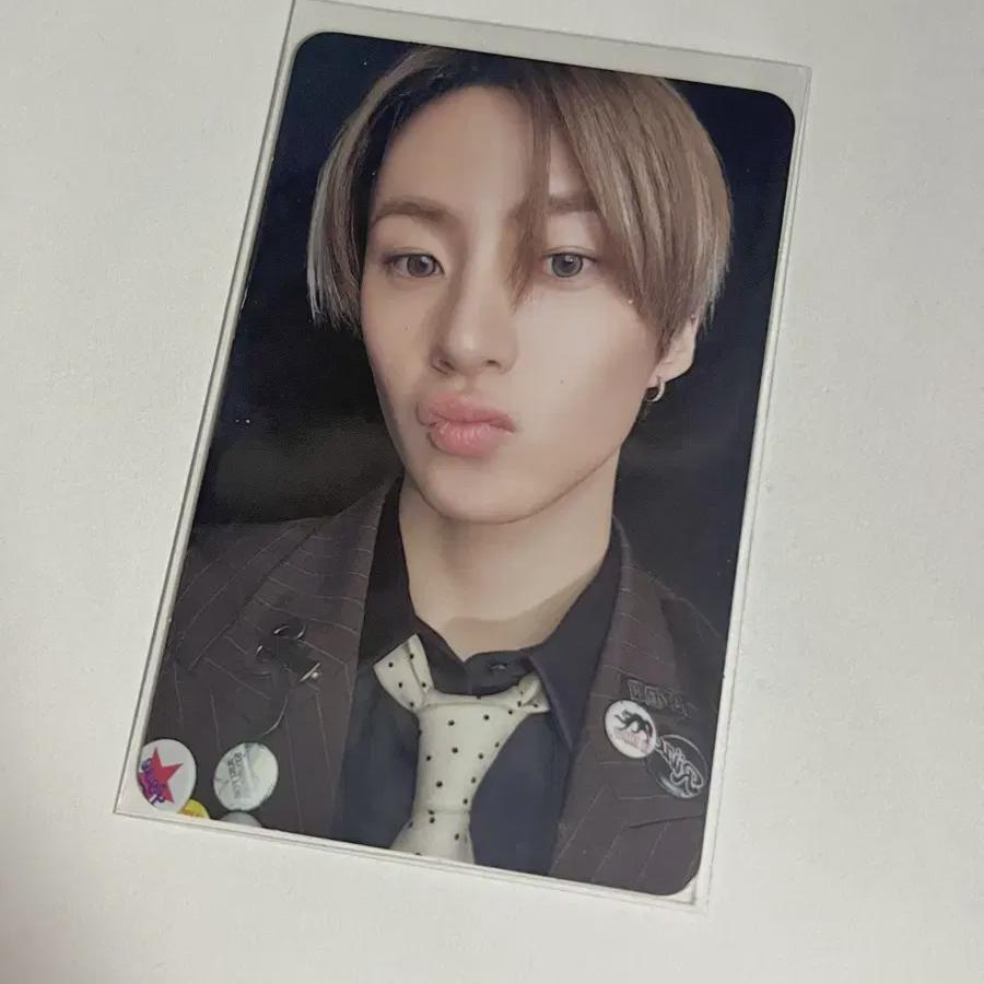 Riize Chanyoung Epilogue Seongsu Popup Store Pre-order Benefit Photocard 50,000 Won Or More
Riize Chanyoung Epilogue Seongsu Popup Store Pre-order Benefit Photocard 50,000 Won Or More