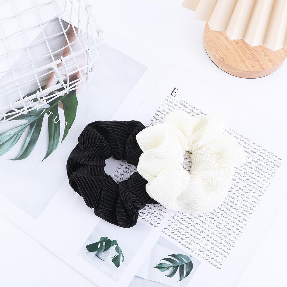 Folds Rubber Band Luster Female Hair Ties Elastic Head Rope Satin Hair Rope Korean Style Scrunchies
Folds Rubber Band Luster Female Hair Ties Elastic Head Rope Satin Hair Rope Korean Style Scrunchies