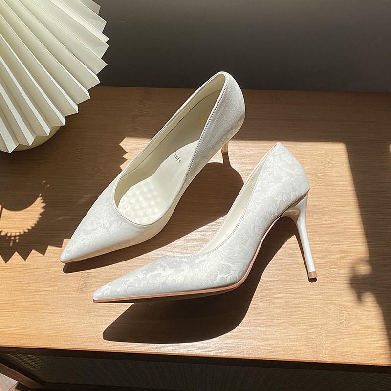 Новый с юбкой, на высоких каблуках, ципао, острый носок, тонкий каблук, сумка-голова, слово с сандалиями, женщины 40
Новый с юбкой, на высоких каблуках, ципао, острый носок, тонкий каблук, сумка-голова, слово с сандалиями, женщины 40