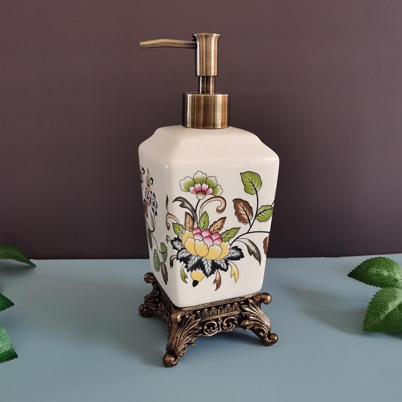 Nordic Vintage Pyramid Ceramic Lotion Bottle Ceramic Pressed Soap Dispenser Hotel Shampoo Moisture Bottled Bathroom Accessories
Nordic Vintage Pyramid Ceramic Lotion Bottle Ceramic Pressed Soap Dispenser Hotel Shampoo Moisture Bottled Bathroom Accessories