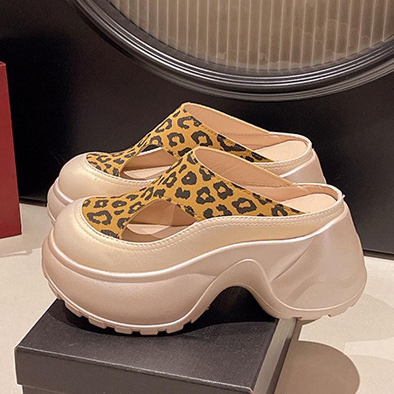 Маленькие шлепанцы с полым носком, женская уличная обувь, лето 2025, новинка, шлепанцы на толстой подошве, мюли, универсальные, повседневные, модные 39 цветной печати леопарда
Маленькие шлепанцы с полым носком, женская уличная обувь, лето 2025, новинка, шлепанцы на толстой подошве, мюли, универсальные, повседневные, модные 39 цветной печати леопарда