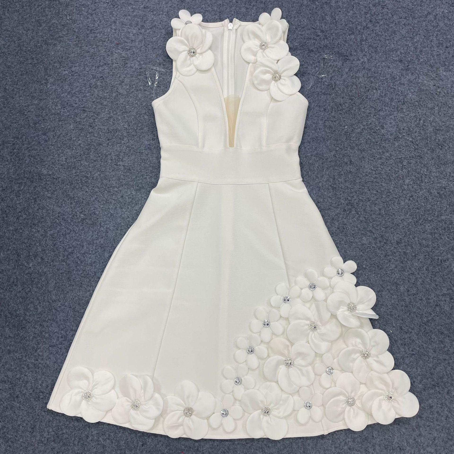 Women s European & American Style Deep V Floral Bandage Dress - Sexy Evening Gown & Short Dress M білий
Women s European & American Style Deep V Floral Bandage Dress - Sexy Evening Gown & Short Dress M білий