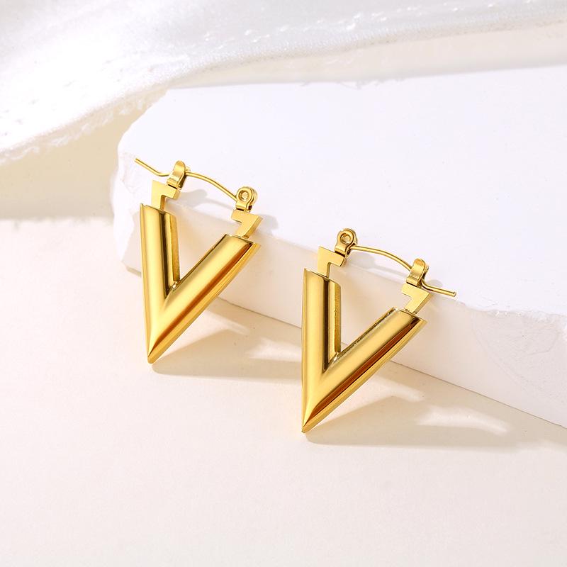Minimalist Luxury Stainless Steel V-Shaped Earrings: Trendy European and American Style for Women 18K золотой
Minimalist Luxury Stainless Steel V-Shaped Earrings: Trendy European and American Style for Women 18K золотой