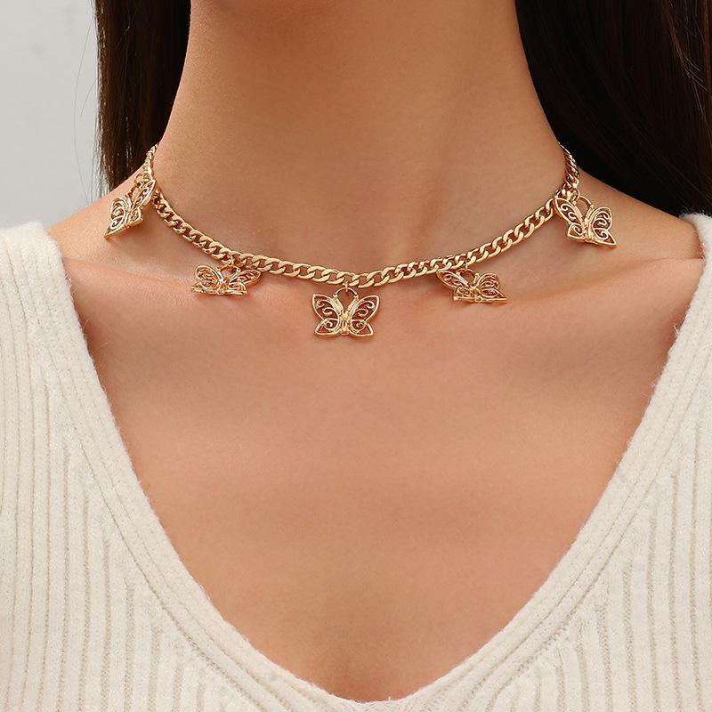 Fashion Personality Simple Creative Fashion Metal Hollow Butterfly Chain Pendant Ladies Necklace Necklace
Fashion Personality Simple Creative Fashion Metal Hollow Butterfly Chain Pendant Ladies Necklace Necklace