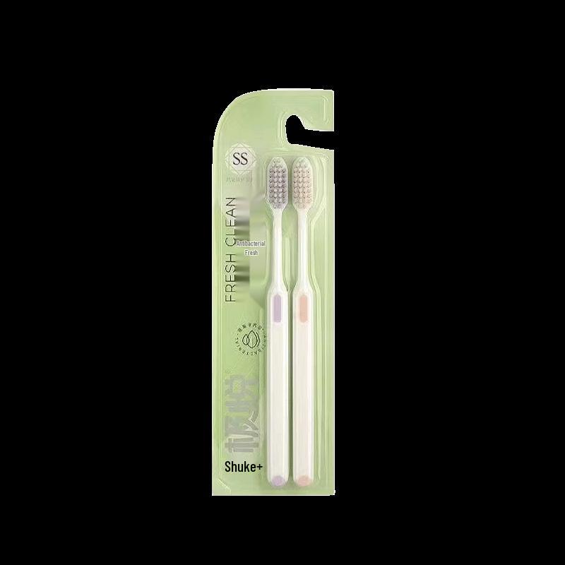 Crest Micro-Fine Soft Bristle Toothbrush (2-Pack)
Crest Micro-Fine Soft Bristle Toothbrush (2-Pack)