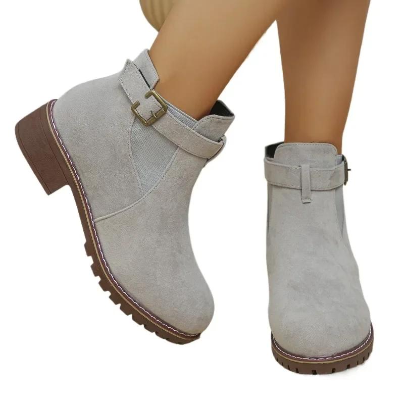 Модная обувь для женщин 2024 года, модные женские ботинки с пряжкой, осенние, с круглым носком, из цельного флика, короткие, на толстом каблуке, большие размеры, голые ботинки 43
Модная обувь для женщин 2024 года, модные женские ботинки с пряжкой, осенние, с круглым носком, из цельного флика, короткие, на толстом каблуке, большие размеры, голые ботинки 43