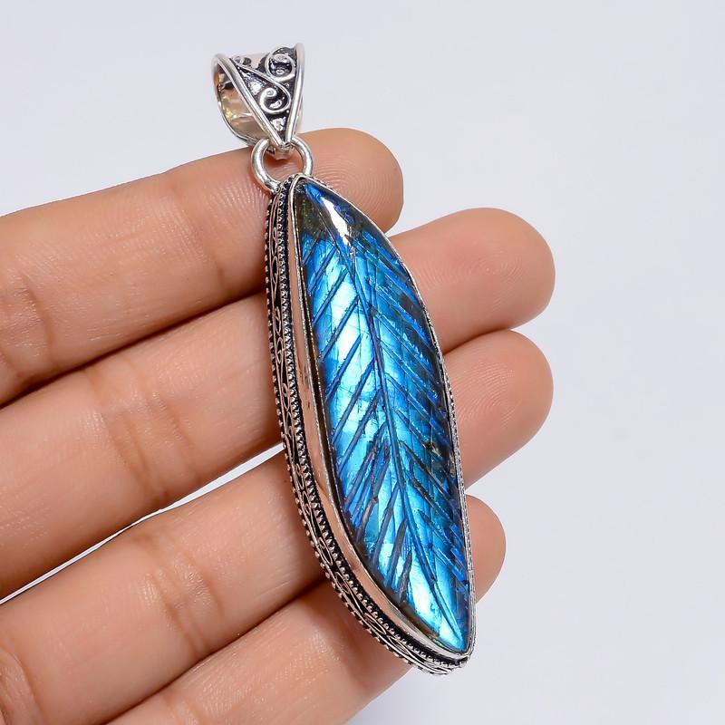 Sterling Silver Bar Pendant for Men and Women with Personalized Engraving Option 6-8
Sterling Silver Bar Pendant for Men and Women with Personalized Engraving Option 6-8
