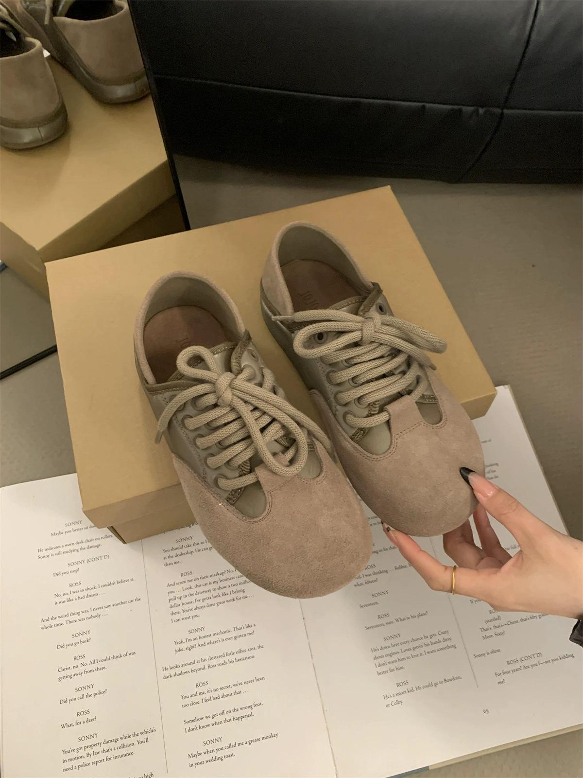 Версия из коровьей кожи! Ретро уродливая милая девушка осень и зима ремешки повседневные мягкая подошва платформа одинарные туфли 40 серый
Версия из коровьей кожи! Ретро уродливая милая девушка осень и зима ремешки повседневные мягкая подошва платформа одинарные туфли 40 серый