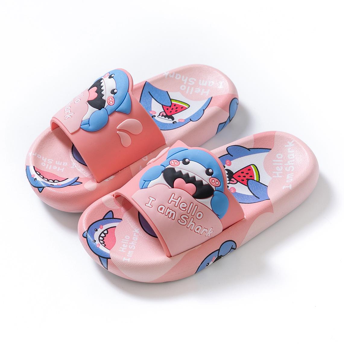 Літні дитячі капці-акули: Мультяшний дизайн, легка, дихаюча та м яка підошва для комфортного носіння в приміщенні. Size 34-35 рожевий
Літні дитячі капці-акули: Мультяшний дизайн, легка, дихаюча та м яка підошва для комфортного носіння в приміщенні. Size 34-35 рожевий