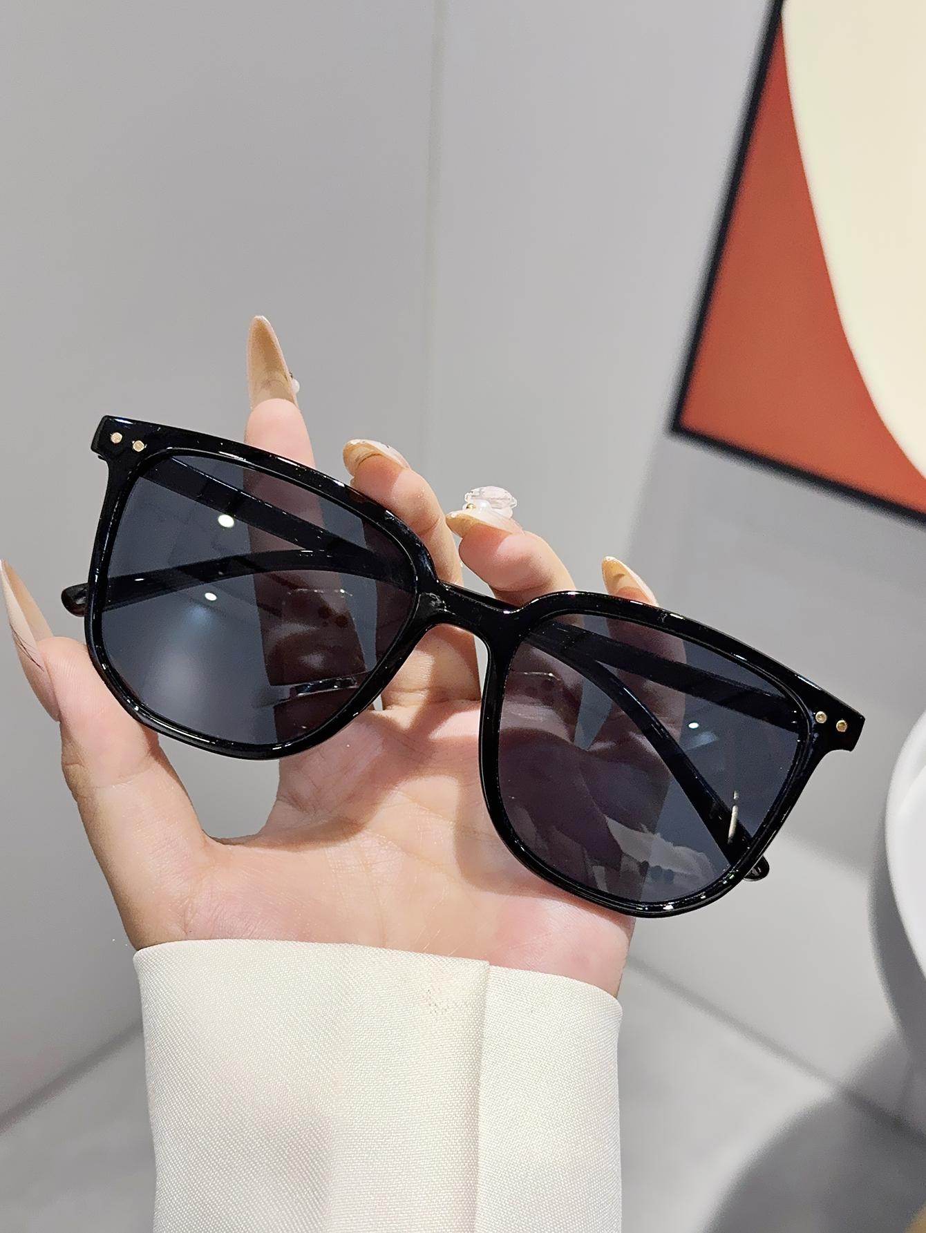 1Pc European and American Classical Popular Square Frames Simple and Versatile Party and Elegant Eyeglasses Perfect for Gift Giving
1Pc European and American Classical Popular Square Frames Simple and Versatile Party and Elegant Eyeglasses Perfect for Gift Giving