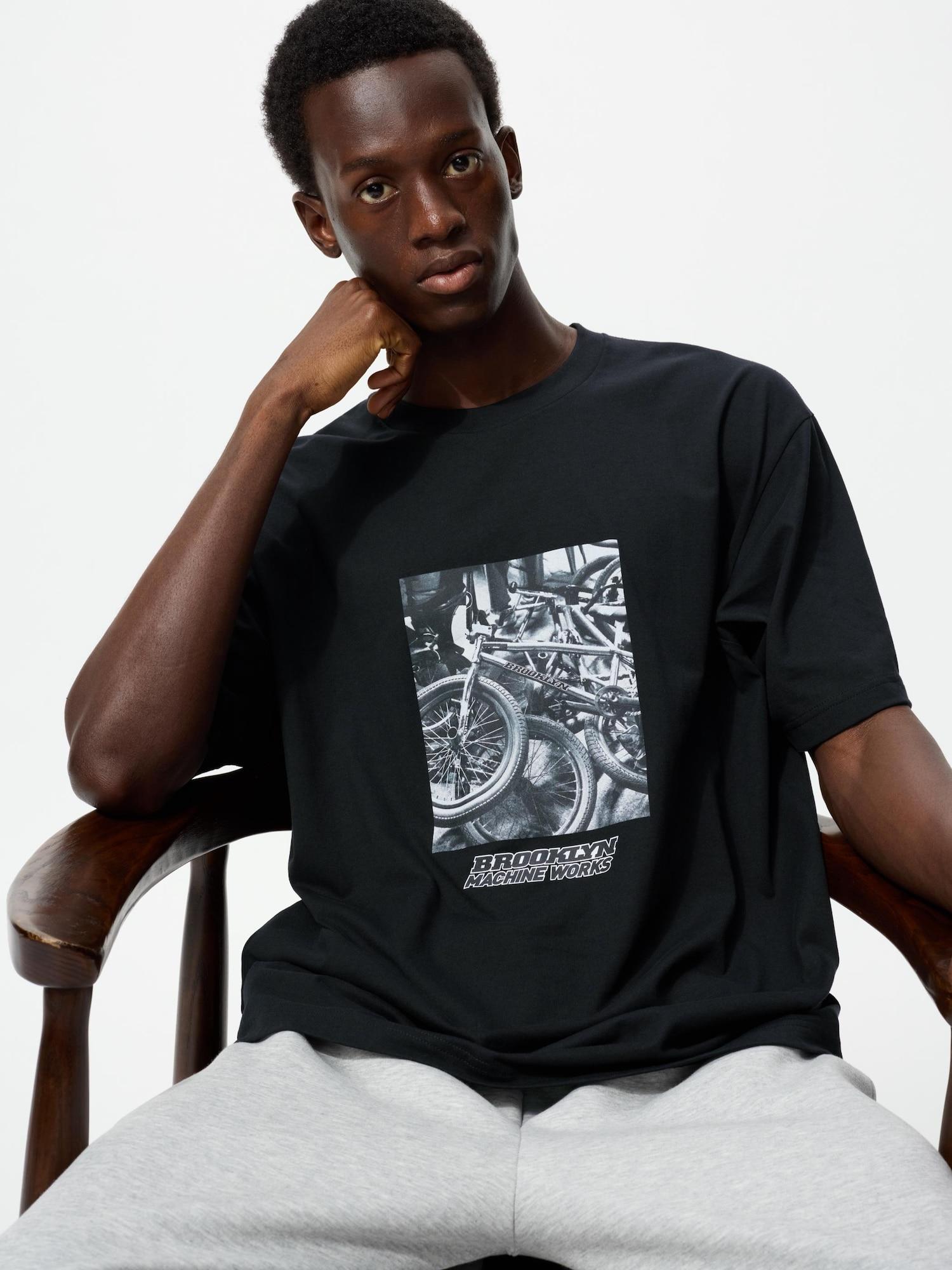 Uniqlo BranDs UT Графическая футболка с коротким рукавом D 09 BLACK/UNISEX XL
Uniqlo BranDs UT Графическая футболка с коротким рукавом D 09 BLACK/UNISEX XL