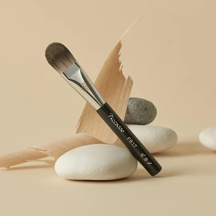 Yunki Changjo FB17 Foundation
Yunki Changjo FB17 Foundation