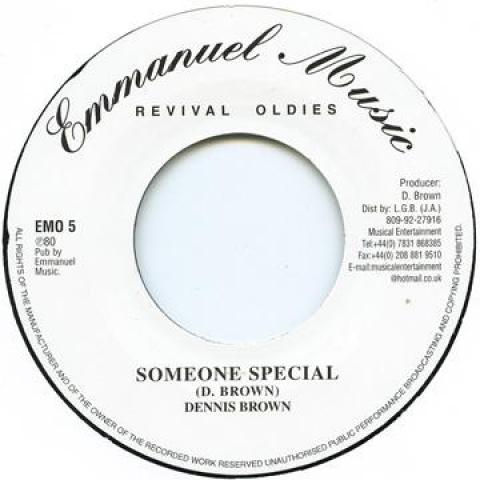 7inch Record DENNIS BROWN - Someone Special / Give Your Loving EM05 Emmanuel Music 1982 UK Reggae, Ska & Dub
7inch Record DENNIS BROWN - Someone Special / Give Your Loving EM05 Emmanuel Music 1982 UK Reggae, Ska & Dub