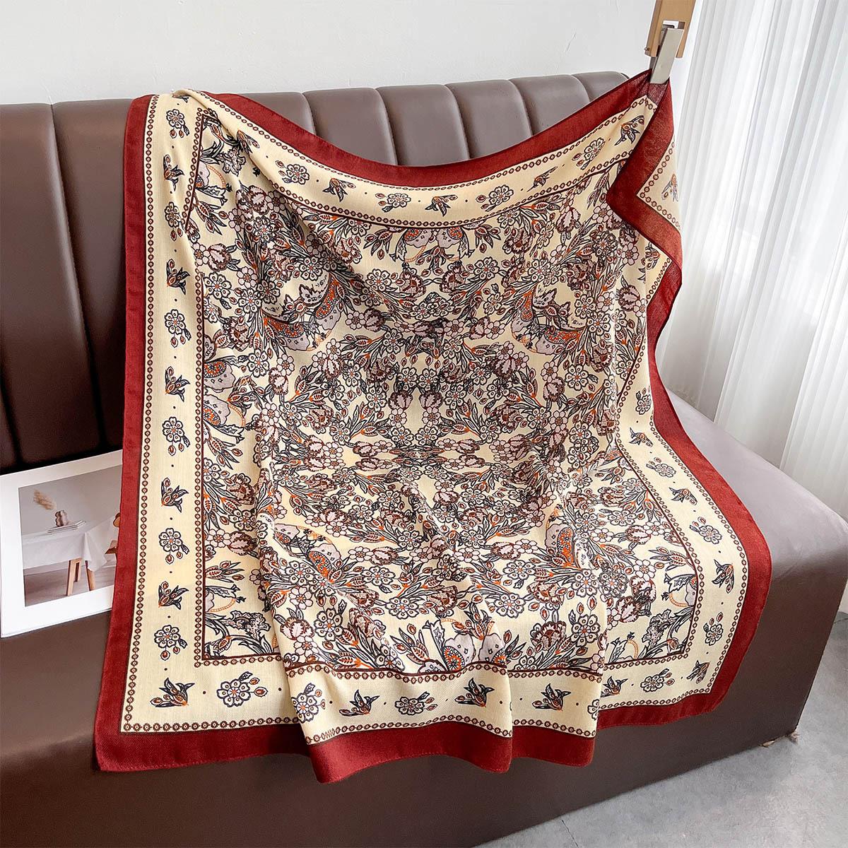 90*90cm Retro Printed Square Scarf Women Imitation Silk Scarves Bandanas Summer Travel Shawl Wraps Elegant Hijab Neckerchief
90*90cm Retro Printed Square Scarf Women Imitation Silk Scarves Bandanas Summer Travel Shawl Wraps Elegant Hijab Neckerchief