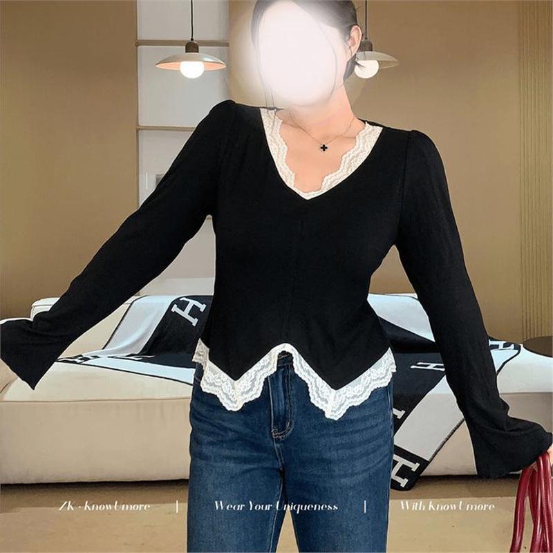 Plus Size Lace Patchwork V-Neck T-Shirt for Women – Slimming, Flared Sleeve, Autumn/Winter Style L (Recommended for 100-120 lbs) чёрный
Plus Size Lace Patchwork V-Neck T-Shirt for Women – Slimming, Flared Sleeve, Autumn/Winter Style L (Recommended for 100-120 lbs) чёрный