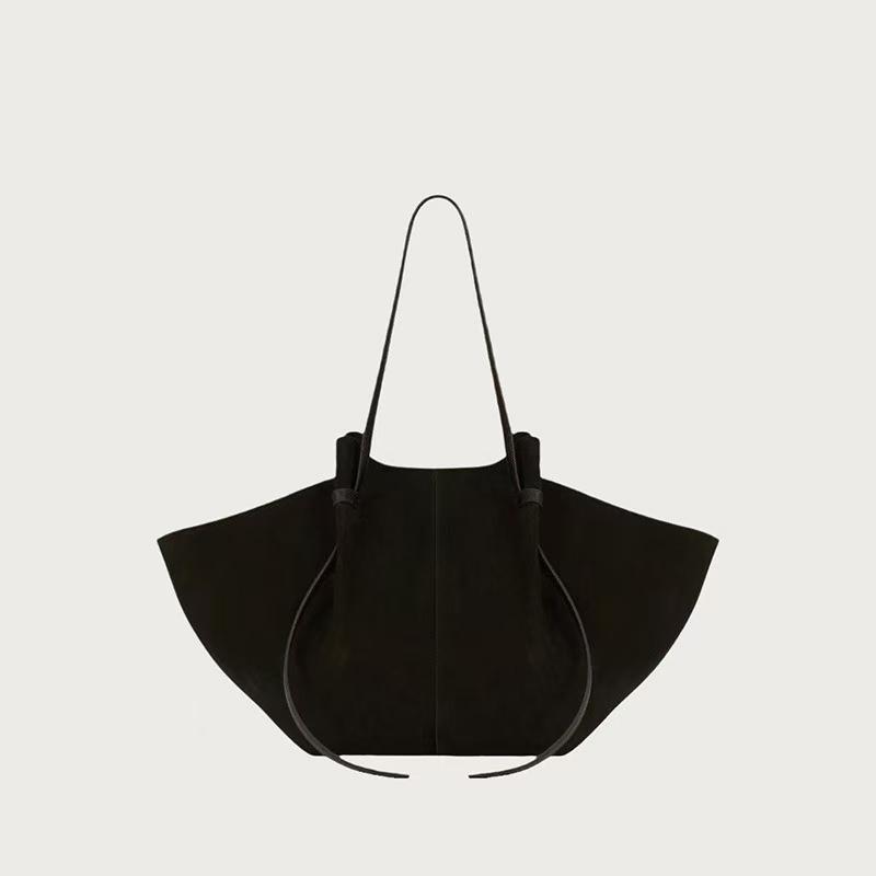 Luxury Large Capacity Women s Underarm Wing Bag, Female French Commuter Wings Handheld Shoulder Bag, Underarm Shopper Tote Bag
Luxury Large Capacity Women s Underarm Wing Bag, Female French Commuter Wings Handheld Shoulder Bag, Underarm Shopper Tote Bag