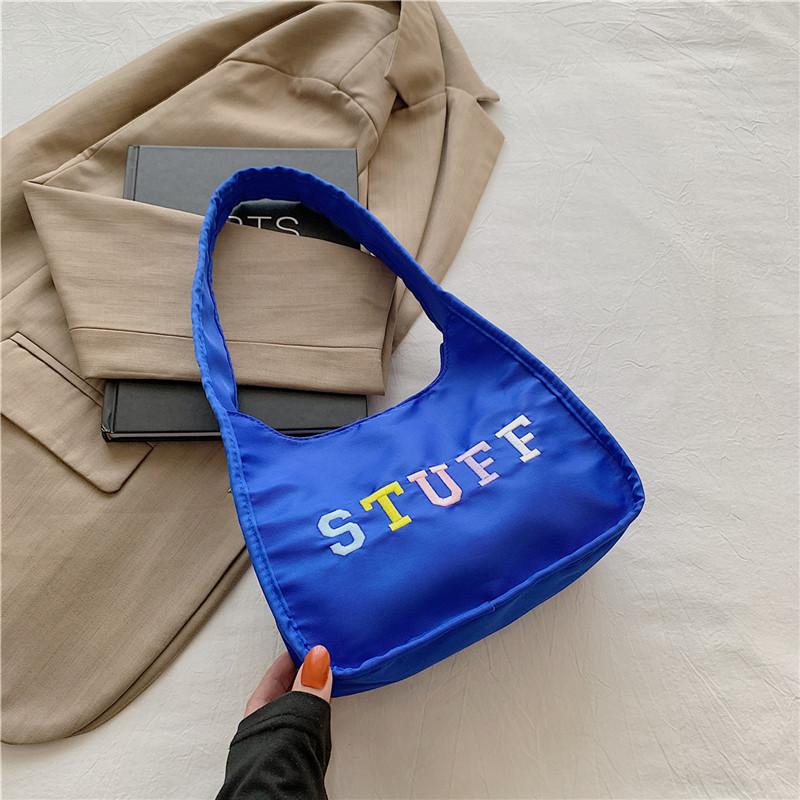 Fashionable Korean Style Versatile Letter Shoulder Bag For 2023 Autumn Winter Season синій
Fashionable Korean Style Versatile Letter Shoulder Bag For 2023 Autumn Winter Season синій