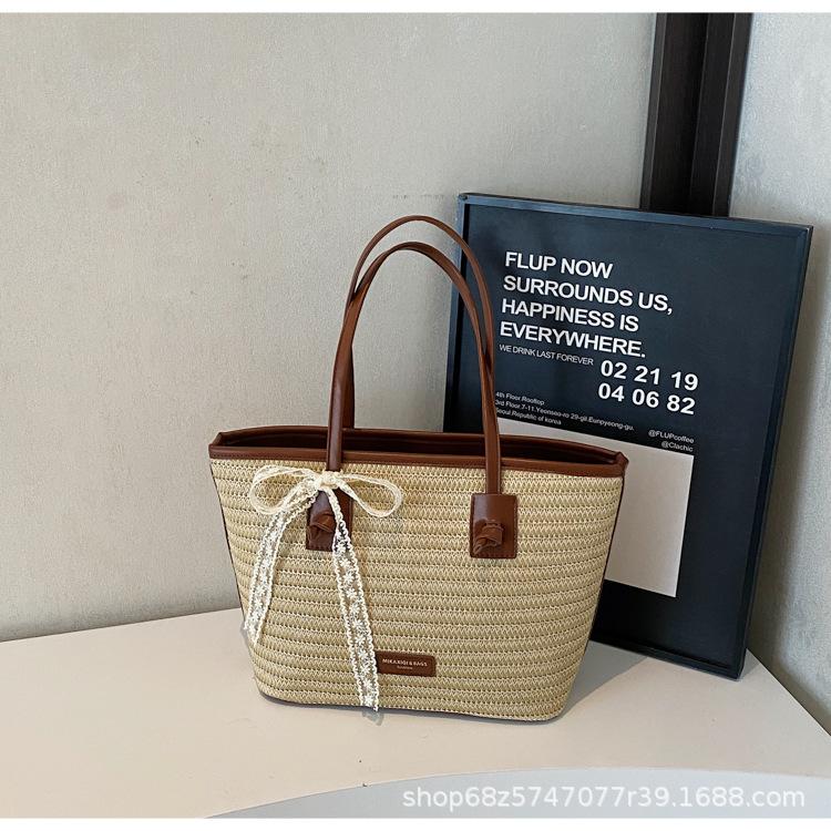 Casual woven straw bag fashionable beach vacation large capacity bag commuting seaside simple and versatile portable tote bag коричневый
Casual woven straw bag fashionable beach vacation large capacity bag commuting seaside simple and versatile portable tote bag коричневый