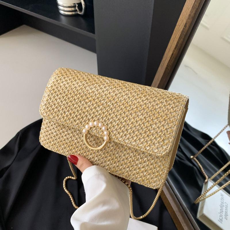 Солом’яна мода популярна цього року, невеликі жіночі сумки влітку 2024 року, нова сумка на ланцюжку в іноземному стилі, маленька квадратна сумка Tide хакі
Солом’яна мода популярна цього року, невеликі жіночі сумки влітку 2024 року, нова сумка на ланцюжку в іноземному стилі, маленька квадратна сумка Tide хакі