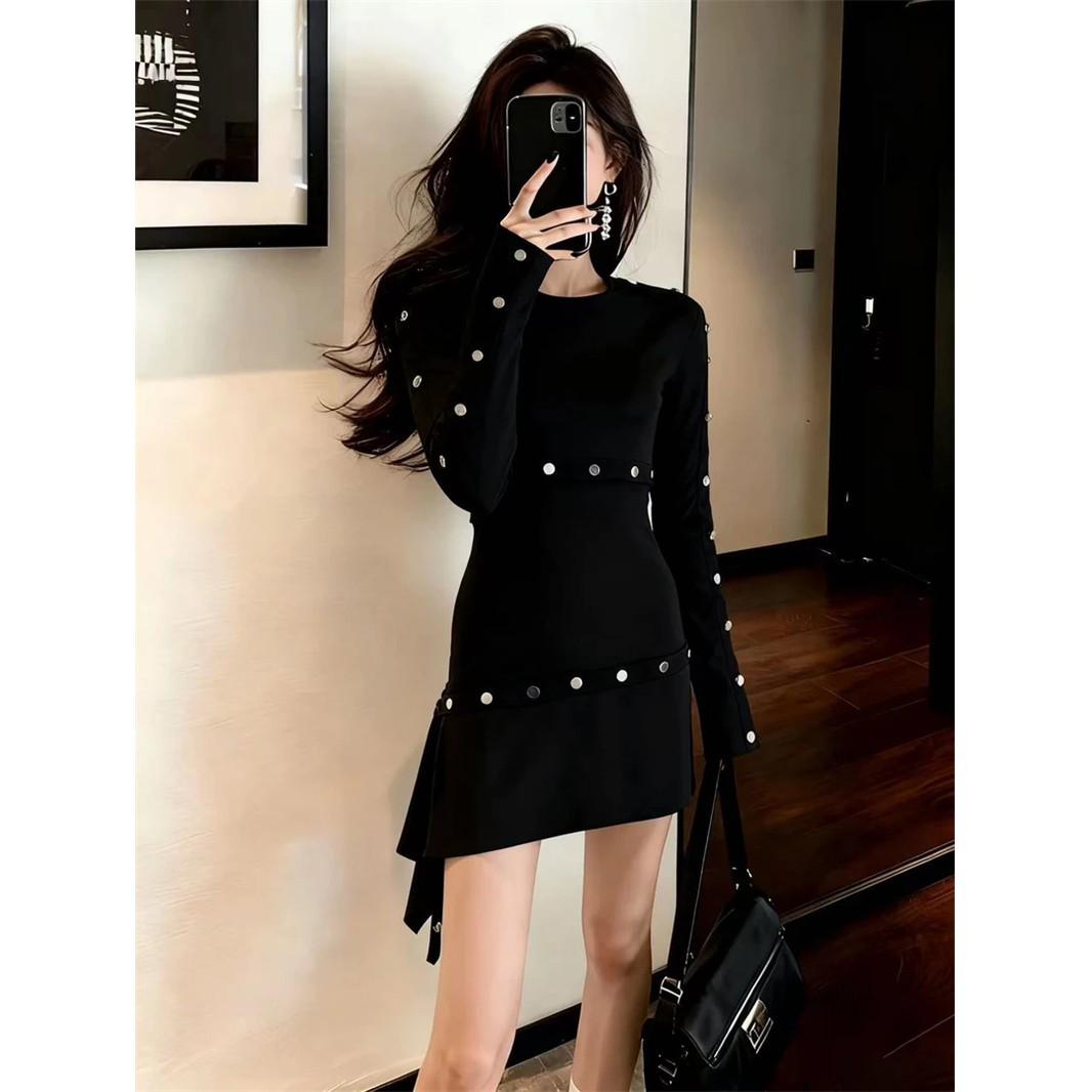 Korean Style Black Long-Sleeved Dress for Petite Women - Elegant Waist-Cinching Slimming Skirt M
Korean Style Black Long-Sleeved Dress for Petite Women - Elegant Waist-Cinching Slimming Skirt M