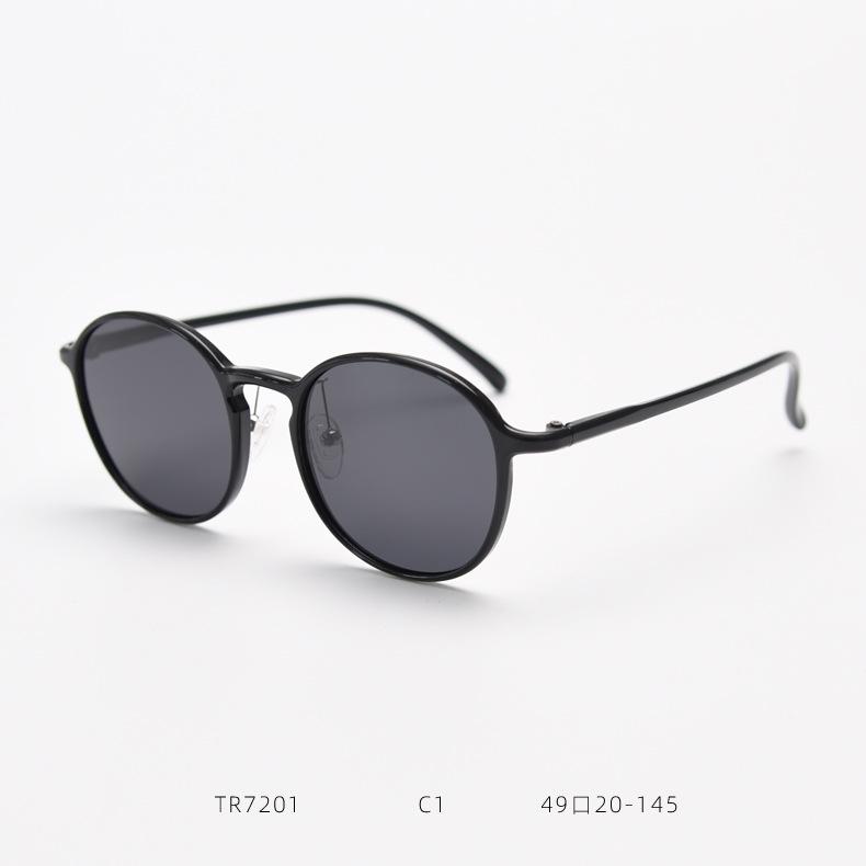 226 Niche Fine Frame Korean Version Polarized Sunglasses Men s and Women s Sunglasses Trendy Retro Light Plain Glasses
226 Niche Fine Frame Korean Version Polarized Sunglasses Men s and Women s Sunglasses Trendy Retro Light Plain Glasses
