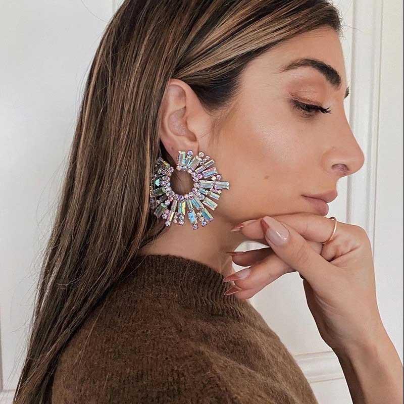 Autumn/Winter Sunflower Rhinestone Earrings: Trendy, Super Flash Party Accessories for Women золотий
Autumn/Winter Sunflower Rhinestone Earrings: Trendy, Super Flash Party Accessories for Women золотий