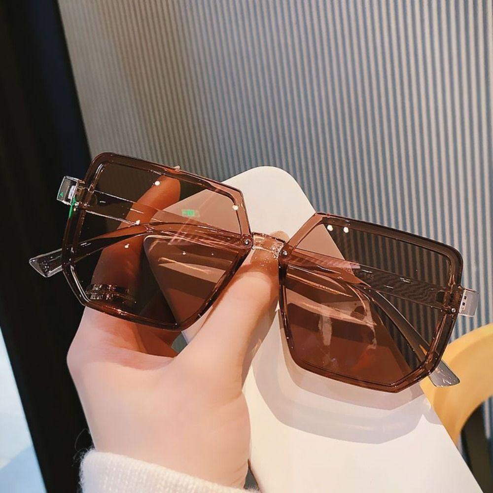 Retro Square Sunglasses Women Men UV-resistant Eyewear New Large Frame Eyeglasses бежевий
Retro Square Sunglasses Women Men UV-resistant Eyewear New Large Frame Eyeglasses бежевий