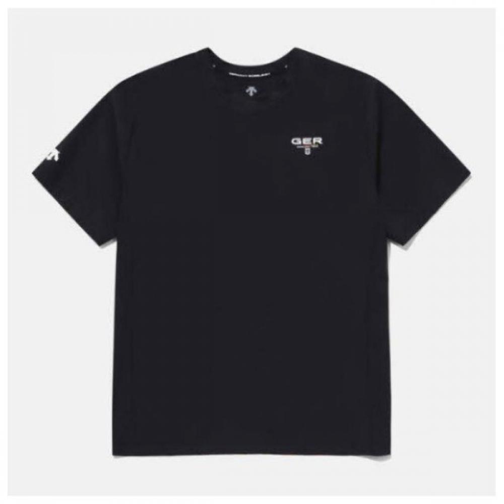 Футболка с коротким рукавом DescenT KQF SP123iwh32 Blk Ger Team StreTch Woven с коротким рукавом Black series/100
Футболка с коротким рукавом DescenT KQF SP123iwh32 Blk Ger Team StreTch Woven с коротким рукавом Black series/100