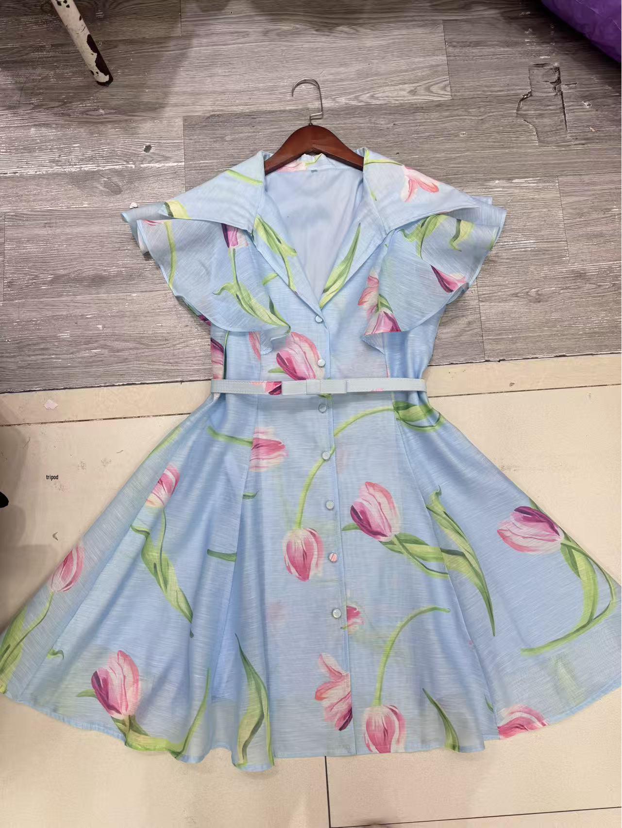 Deep V-neck Waist-cinching Summer Dress with Belt - European and American Style, Printed, In Stock S синий
Deep V-neck Waist-cinching Summer Dress with Belt - European and American Style, Printed, In Stock S синий